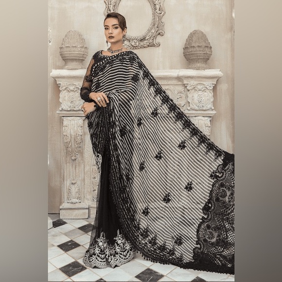 Maria B chiffon saree - Picture 1 of 5